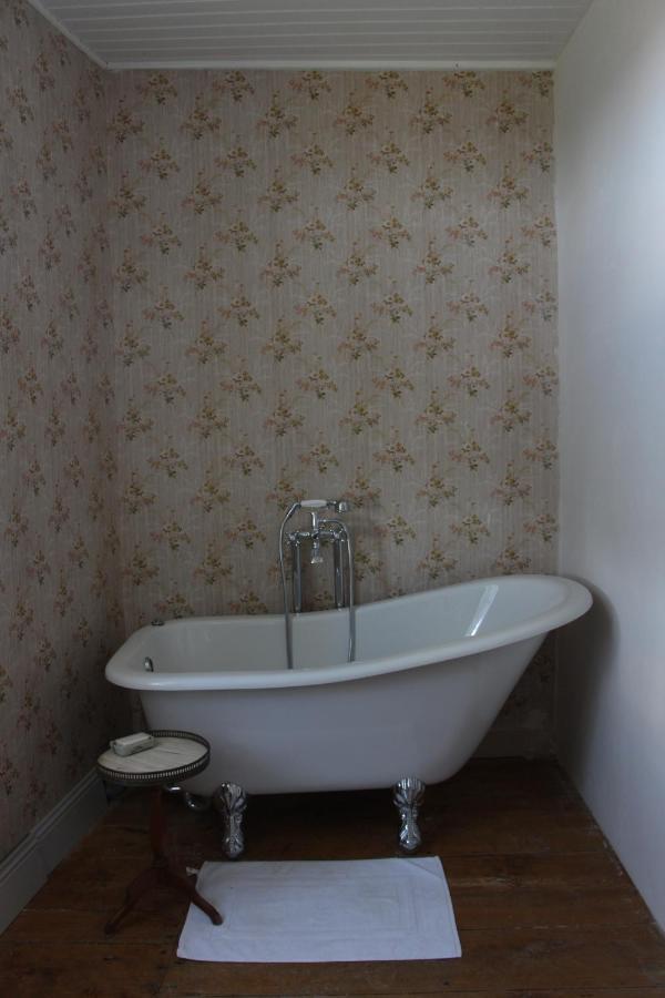 Grange Bleuet Bed & Breakfast Aubeterre-sur-Dronne Dış mekan fotoğraf