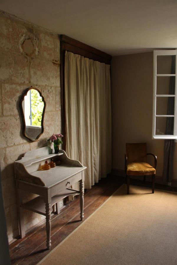Grange Bleuet Bed & Breakfast Aubeterre-sur-Dronne Dış mekan fotoğraf