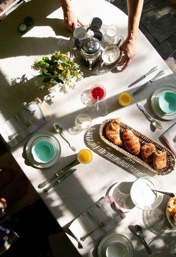 Grange Bleuet Bed & Breakfast Aubeterre-sur-Dronne Dış mekan fotoğraf