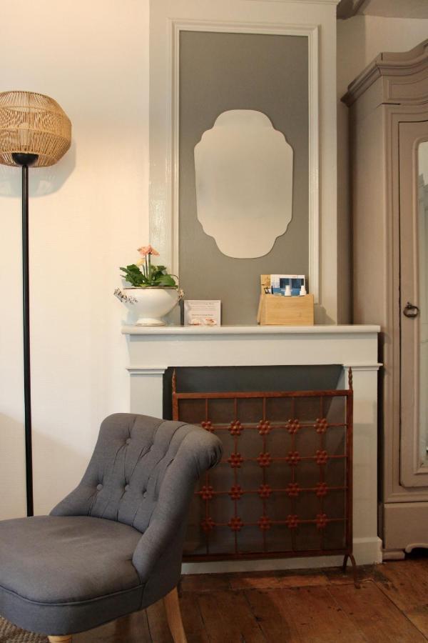 Grange Bleuet Bed & Breakfast Aubeterre-sur-Dronne Dış mekan fotoğraf