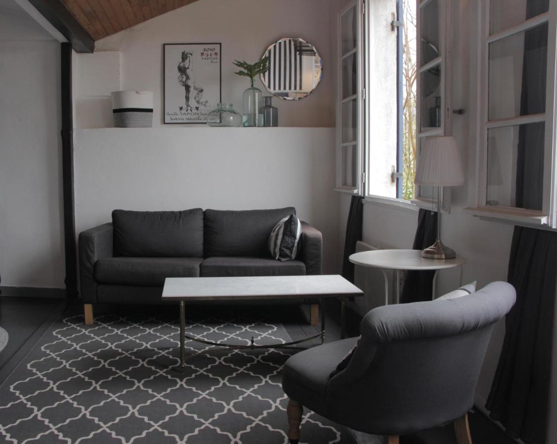 Grange Bleuet Bed & Breakfast Aubeterre-sur-Dronne Dış mekan fotoğraf